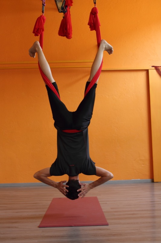 antigravity-fit-yoga-saronno-15 - Officine del Sole